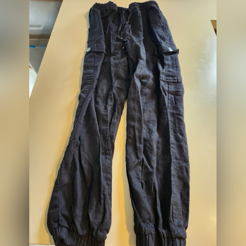 Girl's Black Lone Tree Sweats
